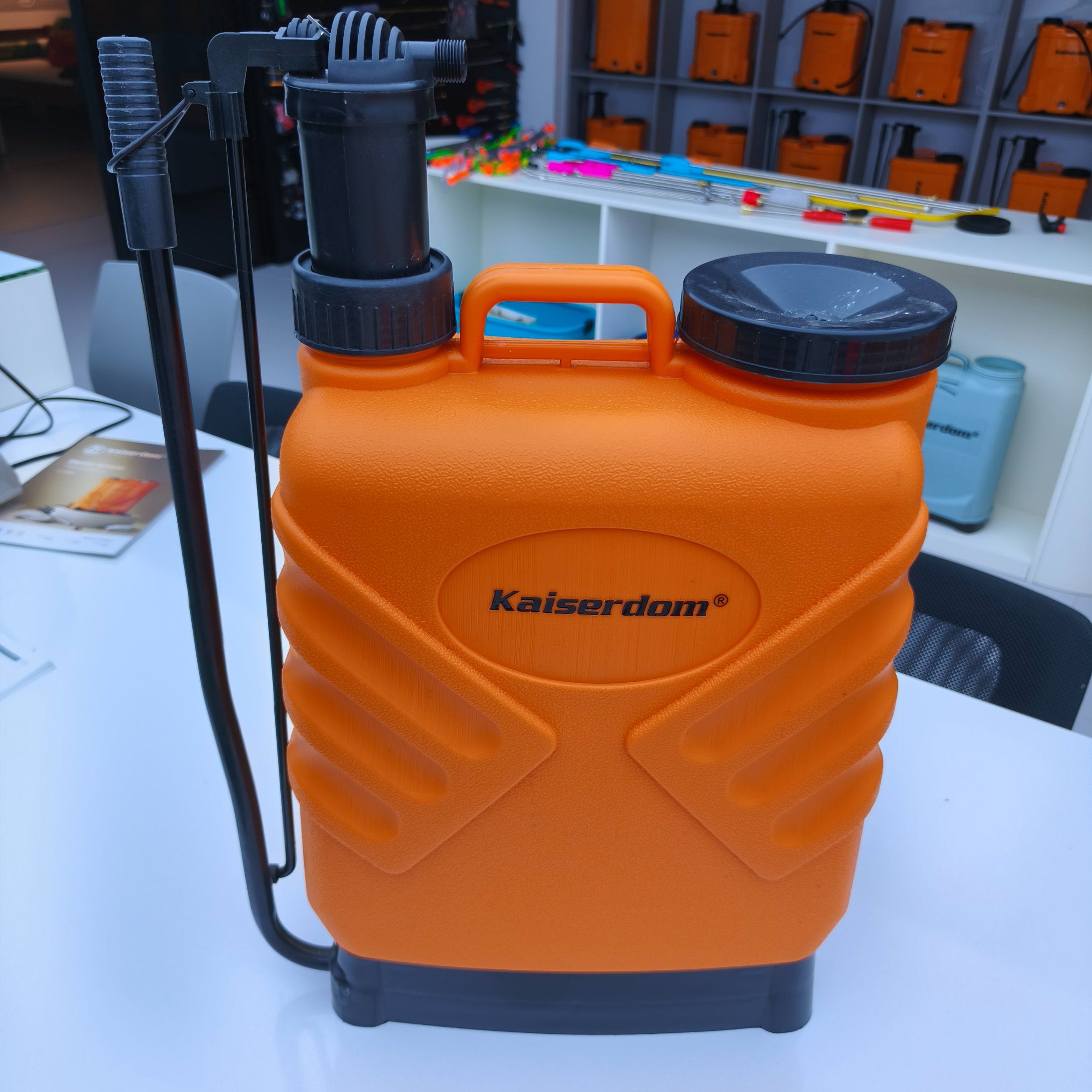 Kaiserdom 20L Manual Pressure Agricultural Sprayer